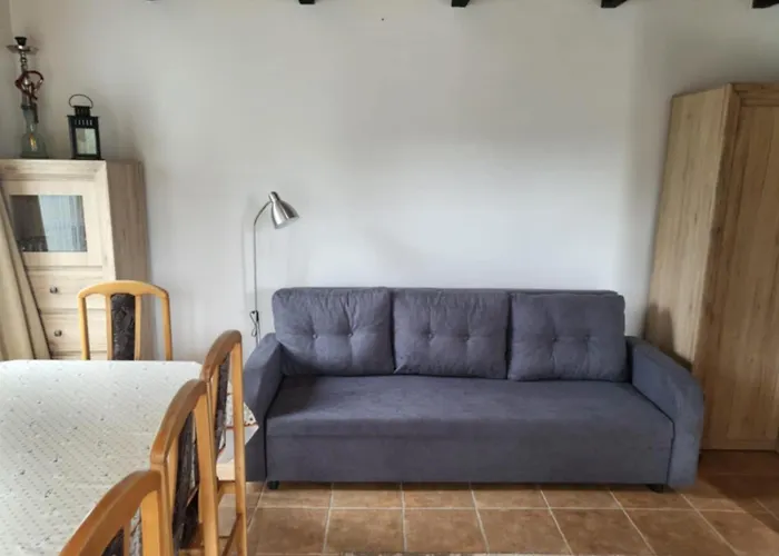 Dom Z Basenem Calorocznym *